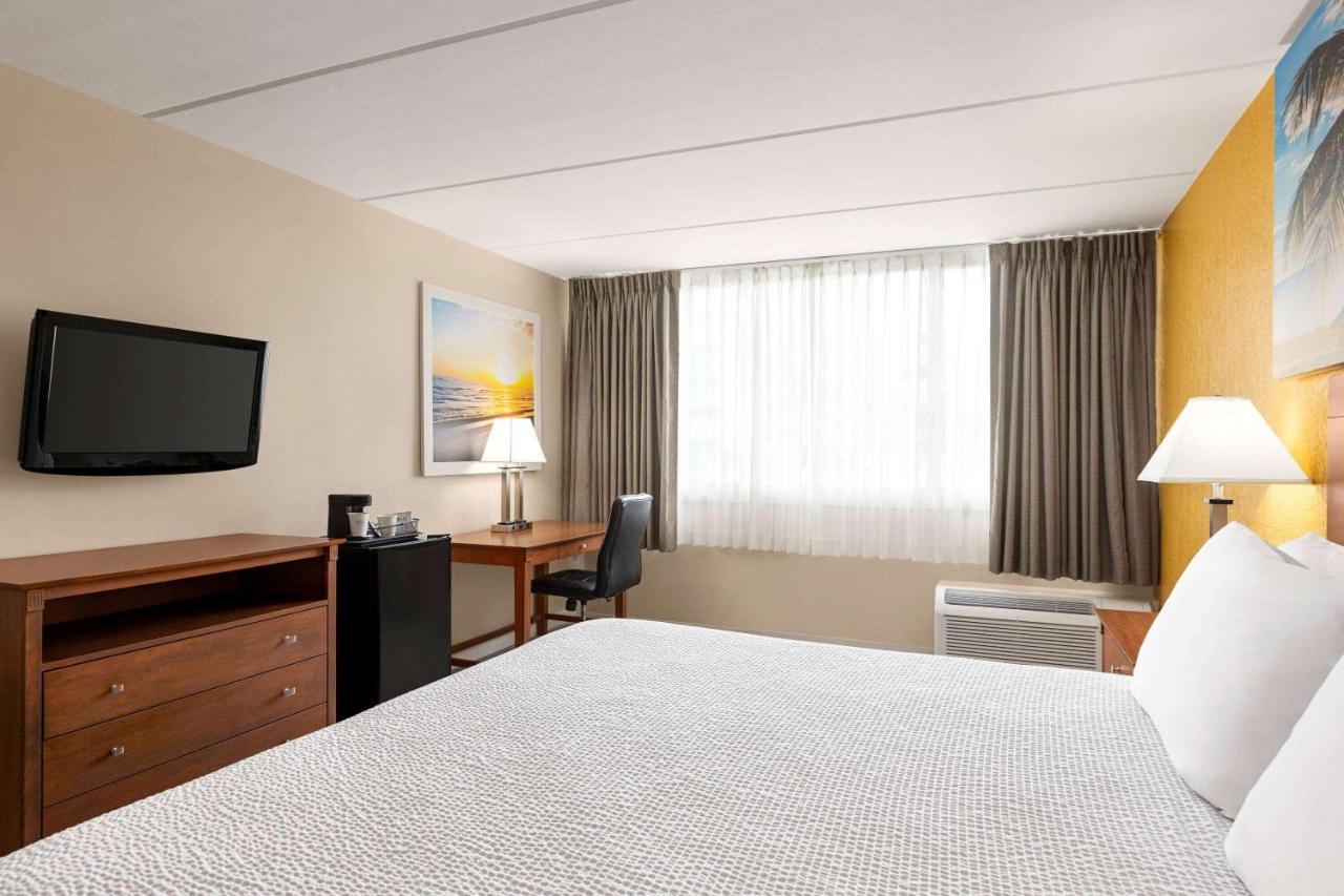 Envision Hotel Miami International Airport Medley Exterior photo