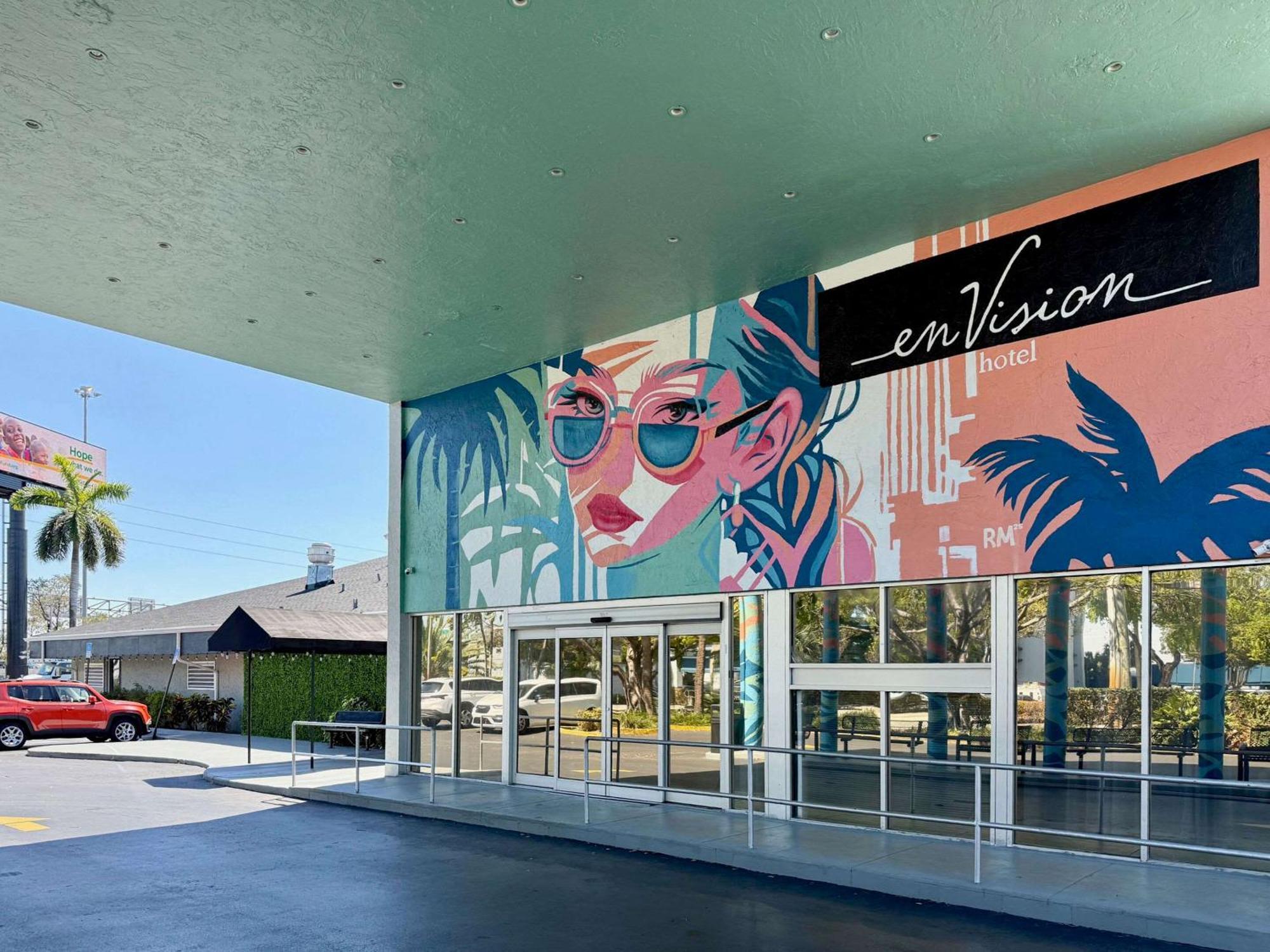 Envision Hotel Miami International Airport Medley Exterior photo