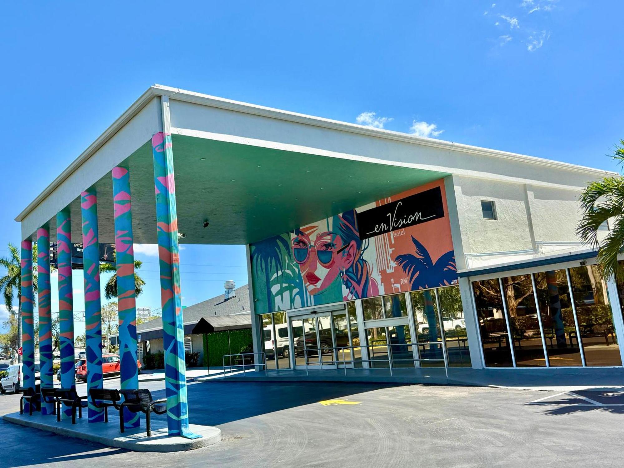 Envision Hotel Miami International Airport Medley Exterior photo